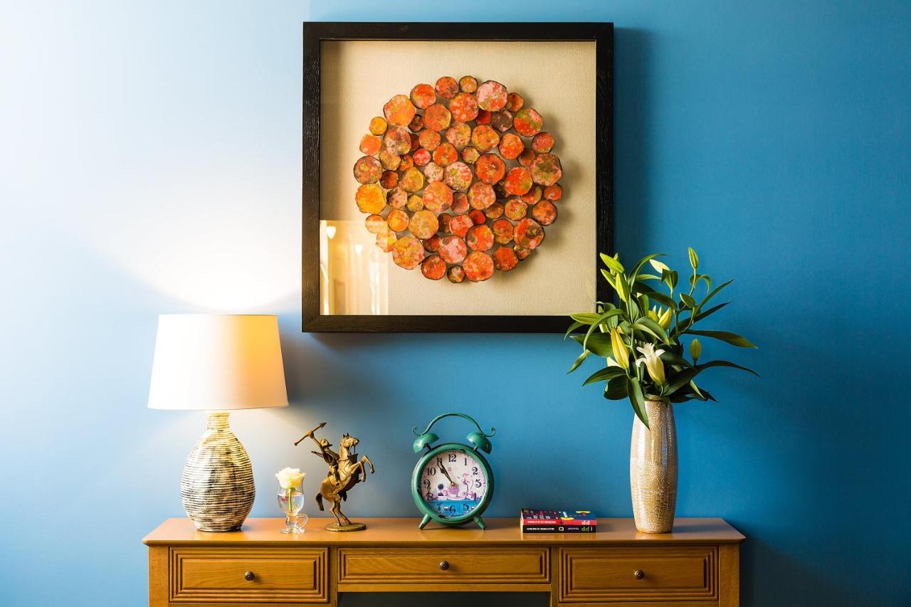 Country Spa Retreat Snagov Exterior photo A framed work of art on a wall